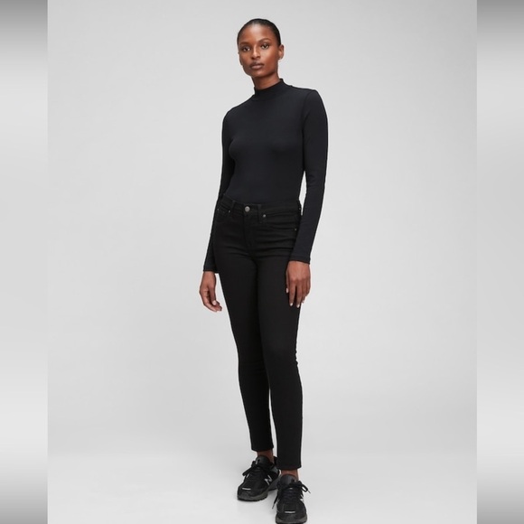 NWT! GAP Black Mid Rise True Skinny Jeans - Size 4P/27P💕 - Picture 1 of 5